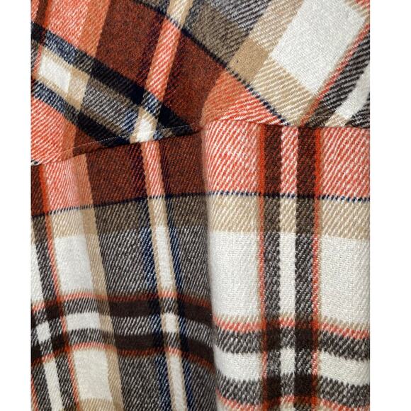 Cozy Flannel button up Jacket - Size S - Picture 5 of 8